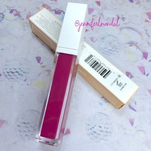 😍NWT CANCUN Liquid Lipstick by OFRA!😍